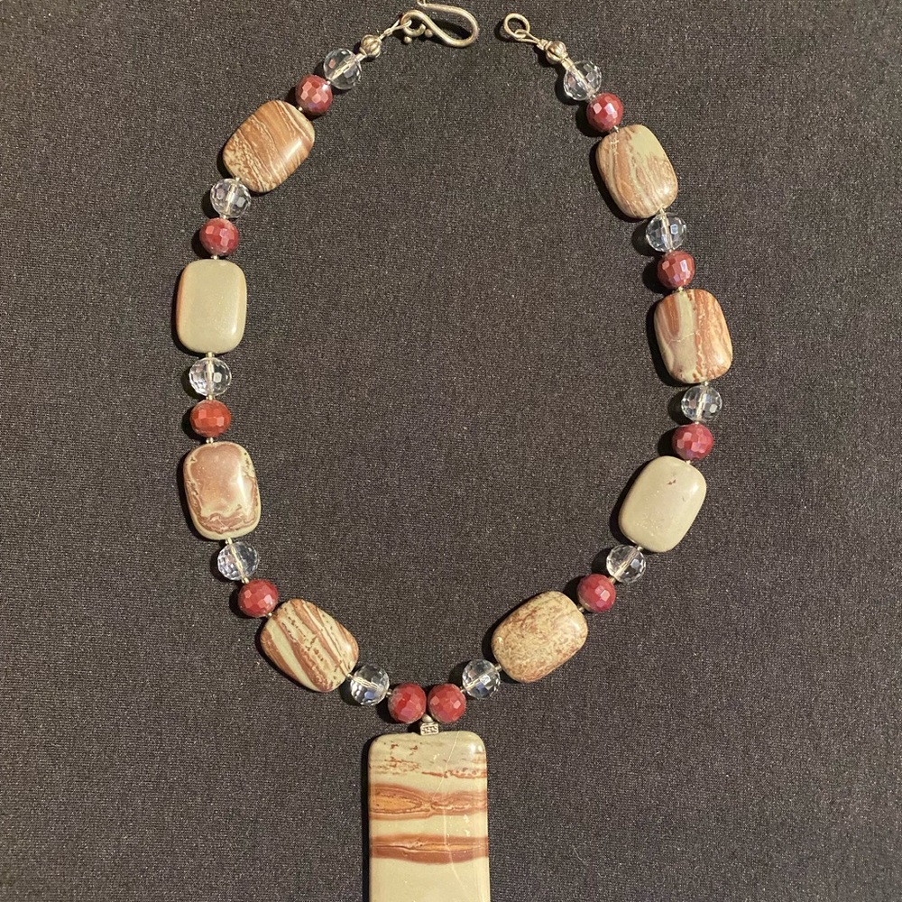 🍁Vintage stone statement necklace and earrings set🍁
